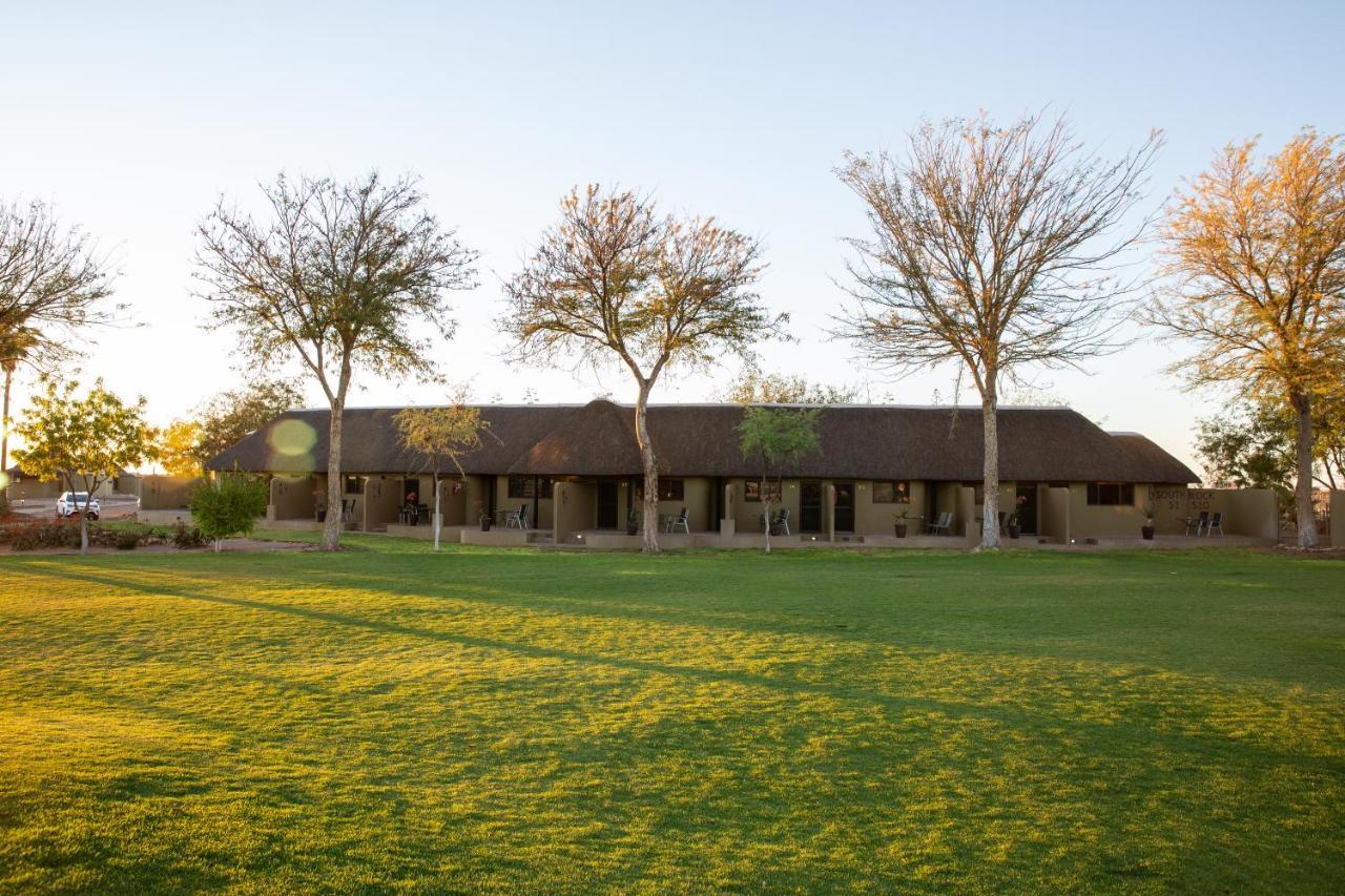 Lapa Lange Game Lodge Mariental Buitenkant foto