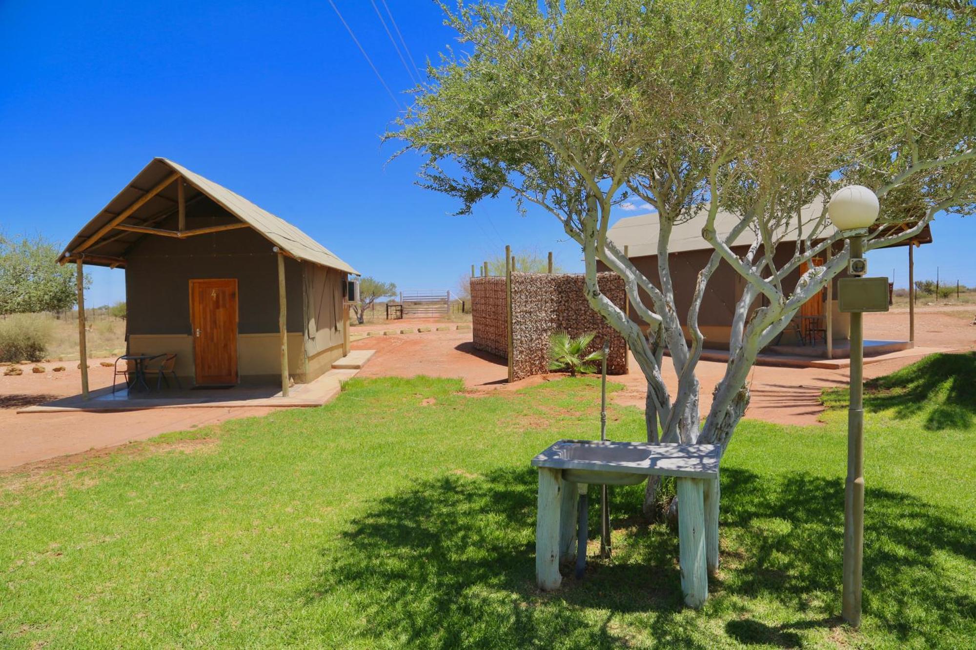 Lapa Lange Game Lodge Mariental Buitenkant foto