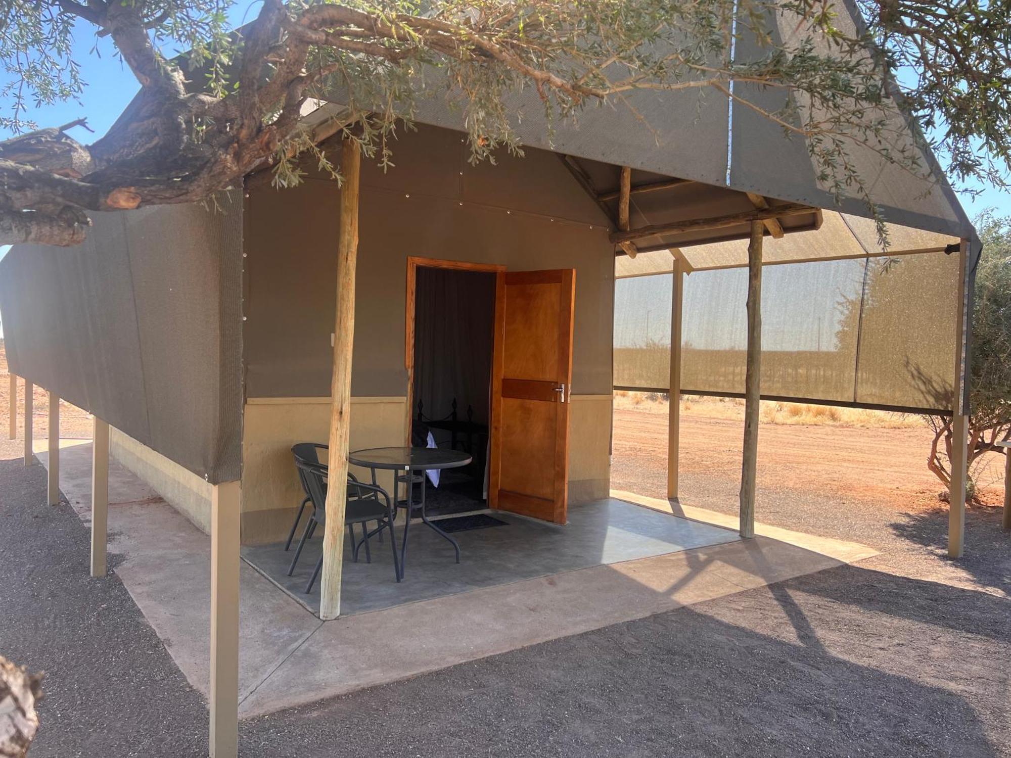 Lapa Lange Game Lodge Mariental Buitenkant foto