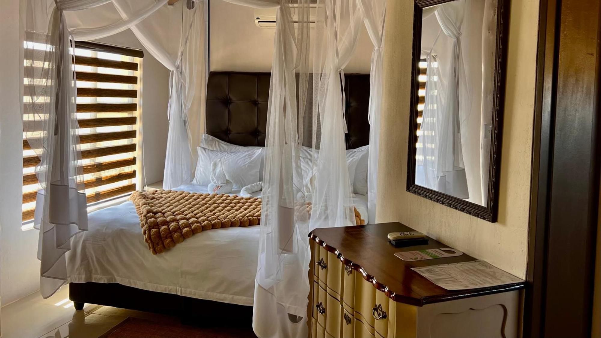 Lapa Lange Game Lodge Mariental Buitenkant foto