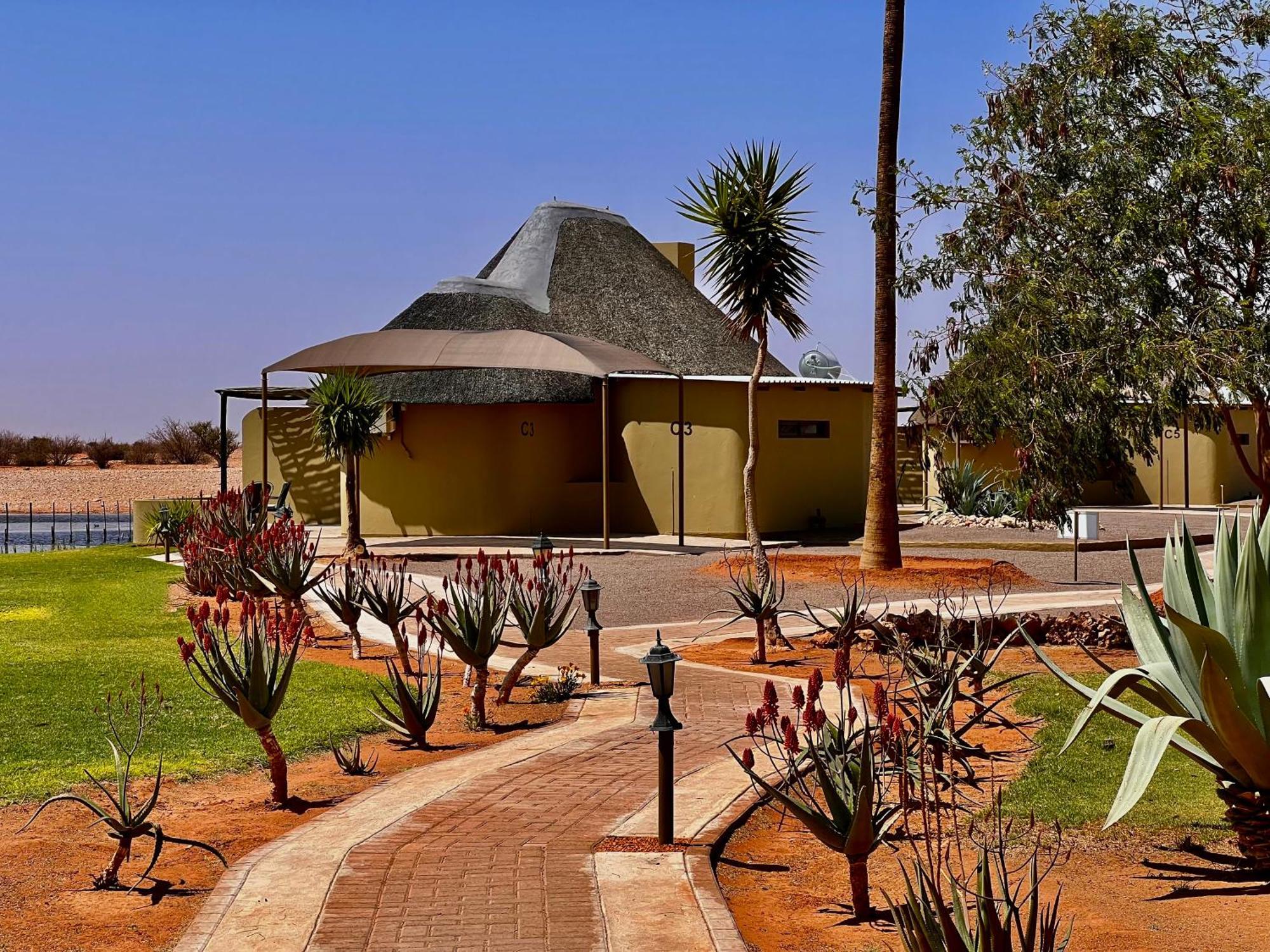 Lapa Lange Game Lodge Mariental Buitenkant foto